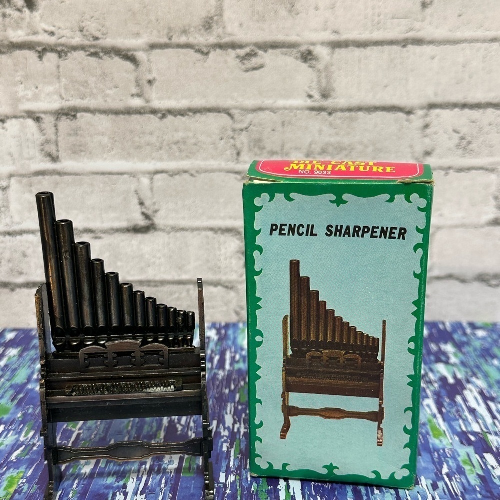 Vintage Die-Cast Pencil Sharpener Musical ORGAN in Original Box